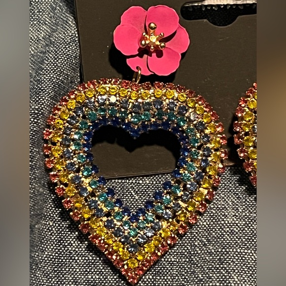 Noir rainbow heart earrings - Picture 2 of 3